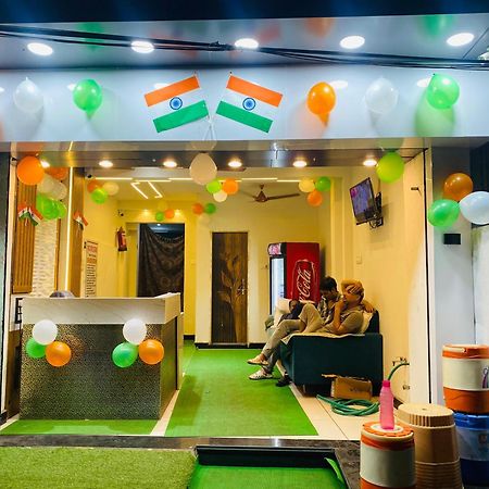 Hotel Super Palace Ujjain Bagian luar foto